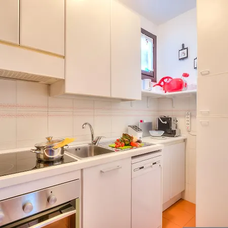 Διαμέρισμα Lauras Cozy Center